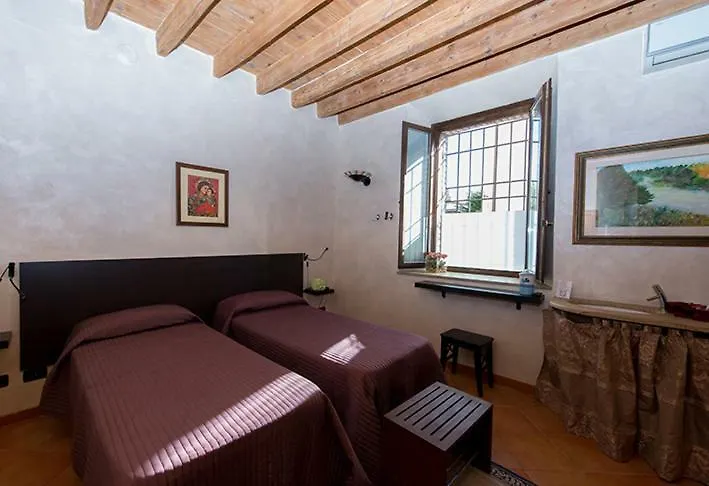 La Casa Di Enea Bed & Breakfast Goito